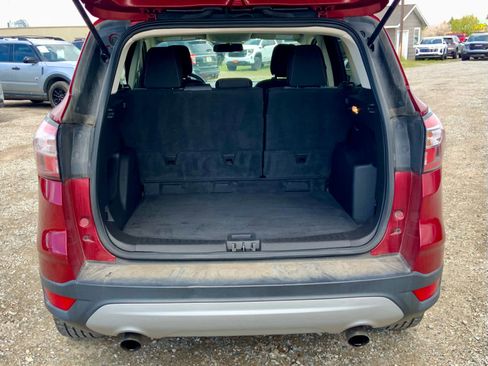 Used 2018 Ford Escape SE w/ SE Sync 3 Package AWD/4WD image 28