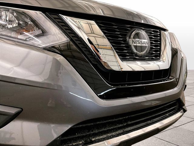 Used 2018 Nissan Rogue SV AWD/4WD image 30