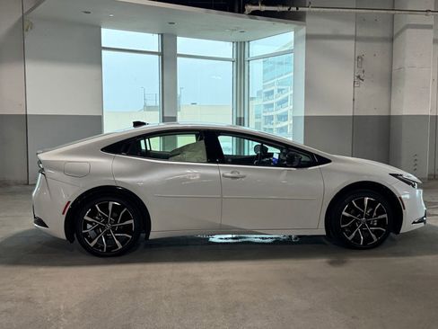 New 2026 Toyota Prius Plug-In Hybrid image 10