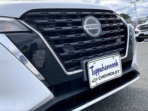 Used 2021 Nissan Kicks S image 29