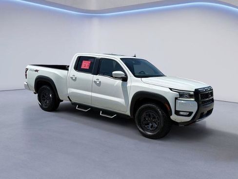 Certified 2025 Nissan Frontier PRO-4X w/ Pro Premium Package AWD/4WD image 1