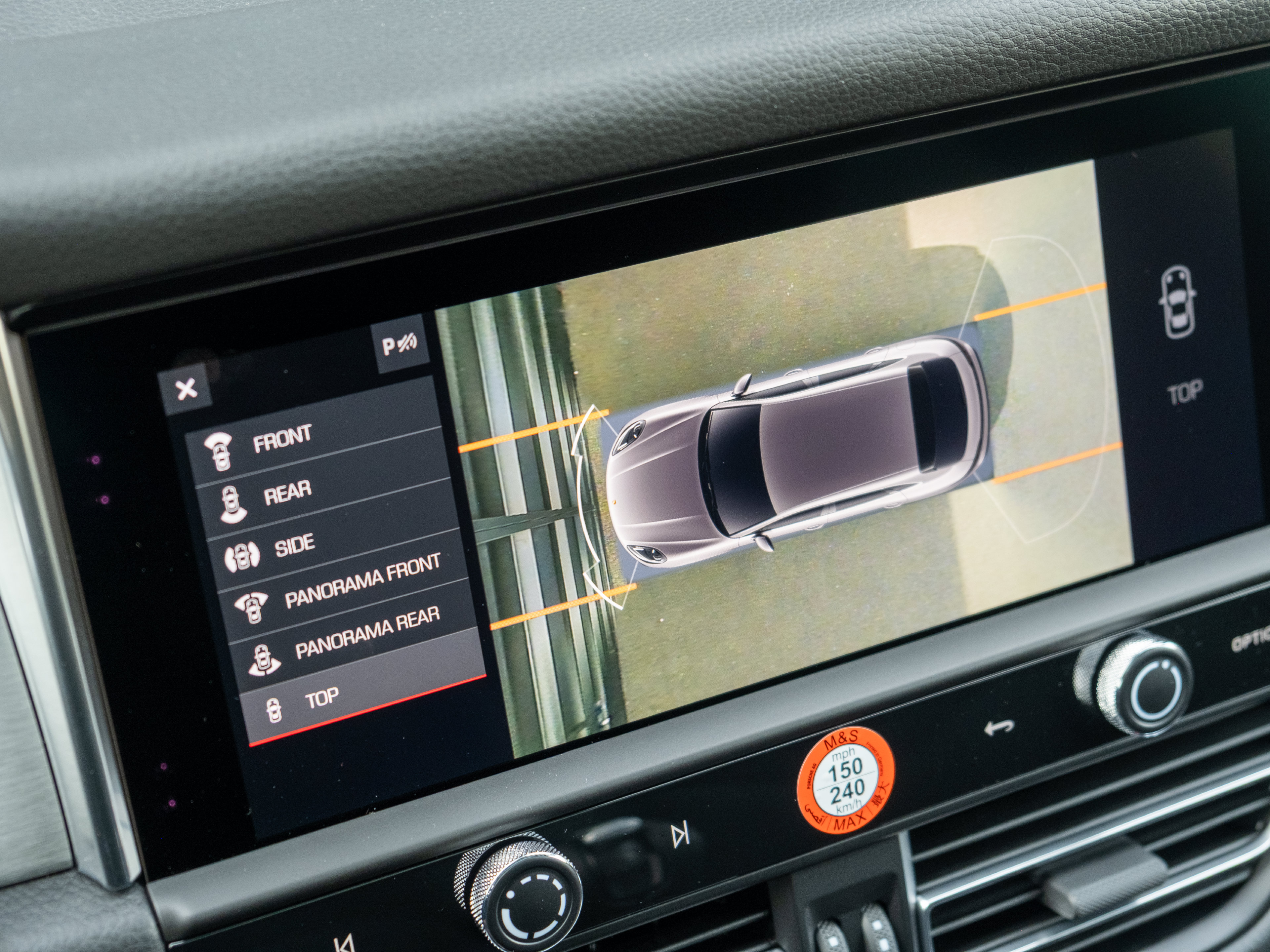 Certified 2026 Porsche Macan AWD/4WD image 33