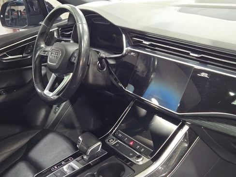 Used 2022 Audi Q7 2.0T Premium image 9