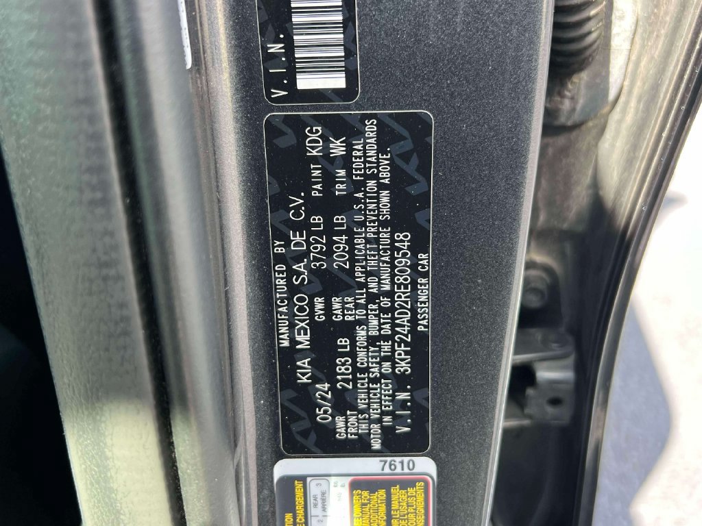 Certified 2024 Kia Forte LXS FWD image 17