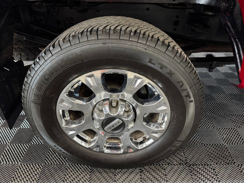 Used 2022 Ford F350 Lariat w/ Lariat Ultimate Package image 17