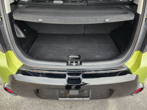 Used 2016 Kia Soul + image 29