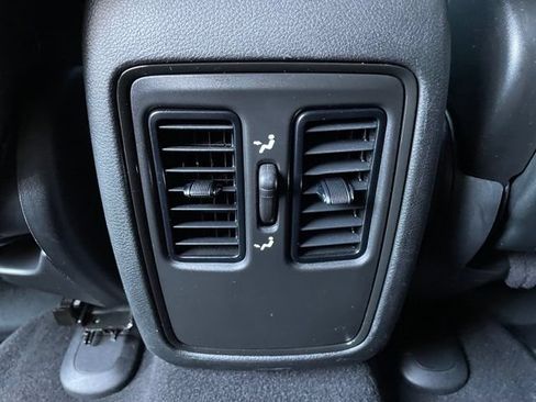 Used 2023 Dodge Durango SXT w/ SXT Blacktop Group AWD/4WD image 25