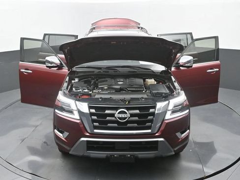 Used 2023 Nissan Armada Platinum w/ Captain's Chairs Package AWD/4WD image 38