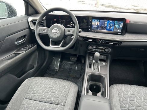 New 2026 Nissan Kicks SV w/ SV Premium Package FWD image 10