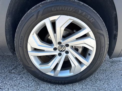 Used 2023 Volkswagen Atlas SE AWD/4WD image 9