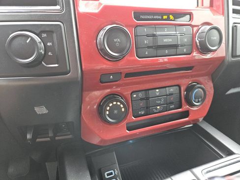 Used 2018 Ford F150 XLT w/ Equipment Group 302A Luxury image 16