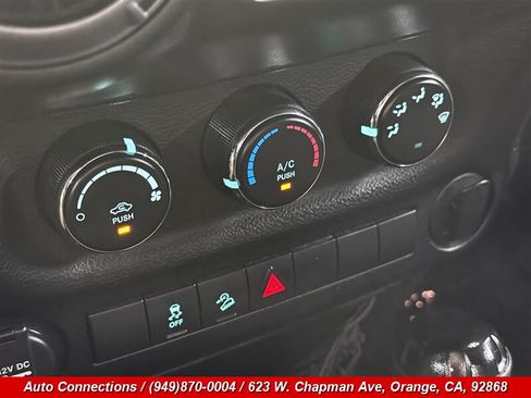 Used 2014 Jeep Wrangler Sport AWD/4WD image 14