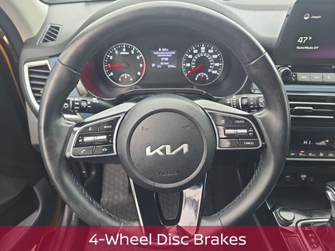 Used 2022 Kia Seltos S image 16