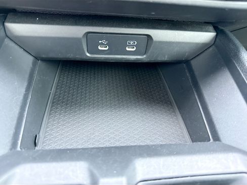 Used 2023 Honda Accord EX image 28