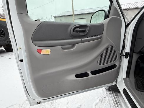 Used 1999 Ford F150 Lariat image 15
