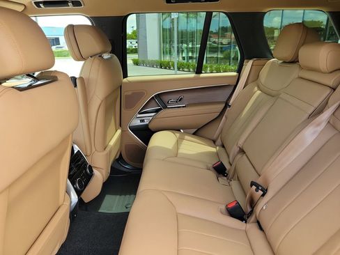 New 2026 Land Rover Range Rover SE AWD/4WD image 16