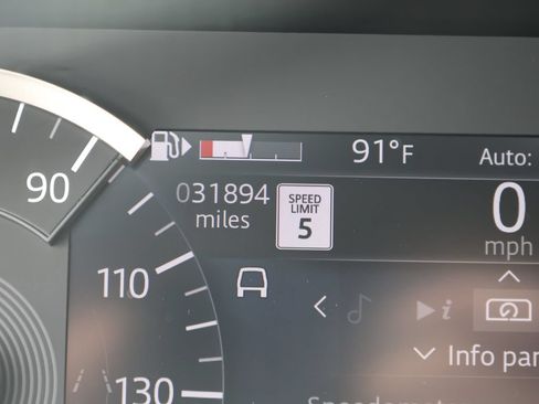 Used 2023 Land Rover Range Rover Evoque SE AWD/4WD image 42