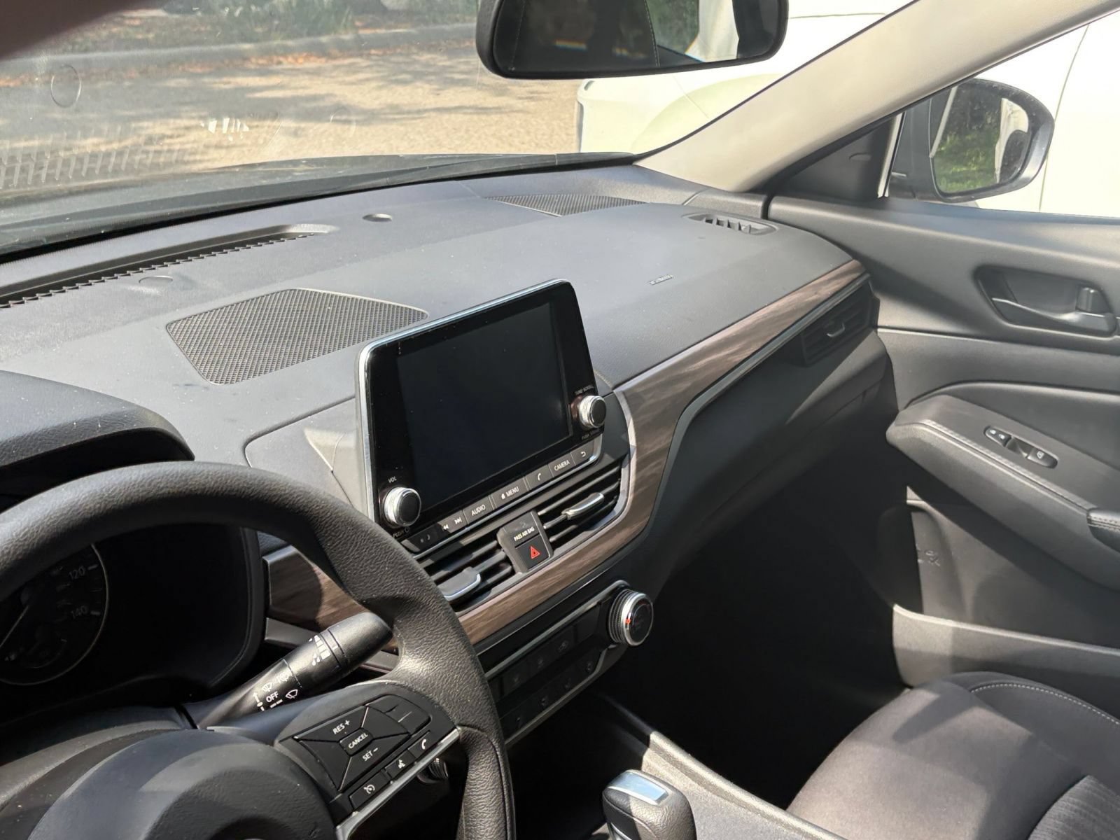 Used 2026 Nissan Altima 2.5 SV FWD image 34