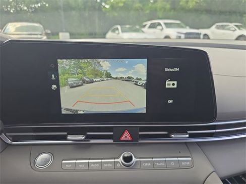 New 2025 Hyundai Elantra SEL image 17