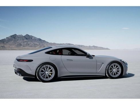 Used 2025 Mercedes-Benz AMG GT 63 image 18