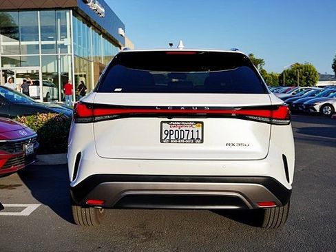 Used 2024 Lexus RX 350 350 w/ Technology Package image 9