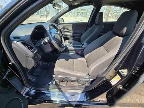 Used 2019 Honda HR-V Sport image 9