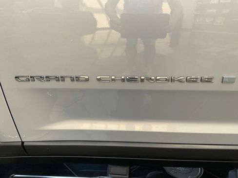 Used 2021 Jeep Grand Cherokee L Limited w/ Trailer Tow Group (B) AWD/4WD image 27