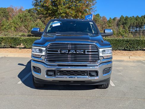 Used 2019 RAM 2500 Laramie image 9