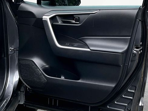 Certified 2023 Toyota RAV4 LE FWD image 23