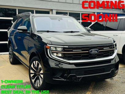 Used 2025 Ford Expedition Platinum w/ Driver's Package