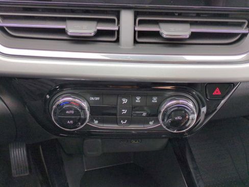 New 2026 Chevrolet Trax LT w/ Driver Confidence Package image 28