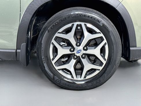 Used 2020 Subaru Forester Premium AWD/4WD image 32