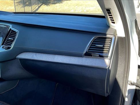 Used 2024 Volvo XC90 T8 Ultimate image 19