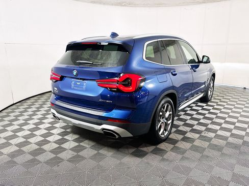 Used 2022 BMW X3 xDrive30i w/ Premium Package 2 AWD/4WD image 3