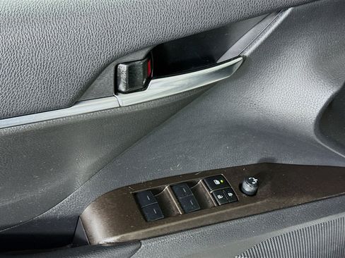 Used 2024 Toyota Camry SE w/ Cold Weather Package image 14