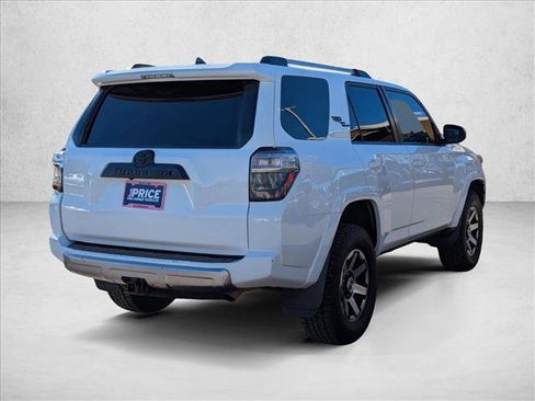 Used 2018 Toyota 4Runner TRD Off-Road image 5