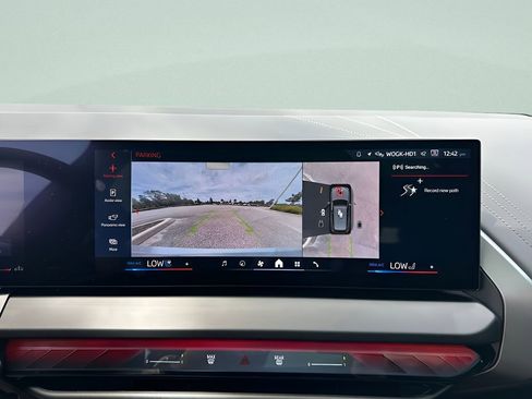 Certified 2025 BMW X3 xDrive30i w/ Premium Package image 16