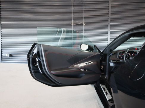 Used 2023 Chevrolet Corvette Stingray Coupe w/ Z51 Performance Package RWD image 22