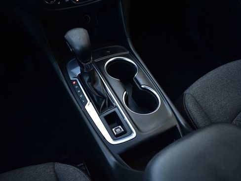 Used 2023 Chevrolet Equinox LT w/ Driver Convenience Package image 33