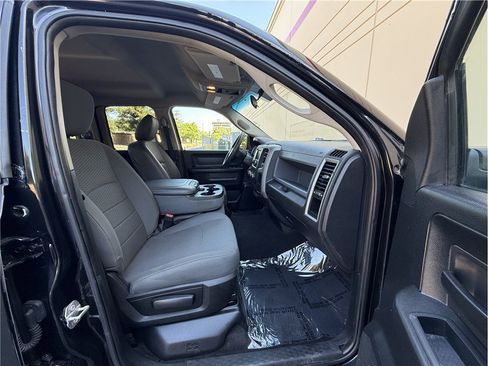 Used 2018 RAM 1500 Express w/ Black Ram 1500 Express Group AWD/4WD image 12