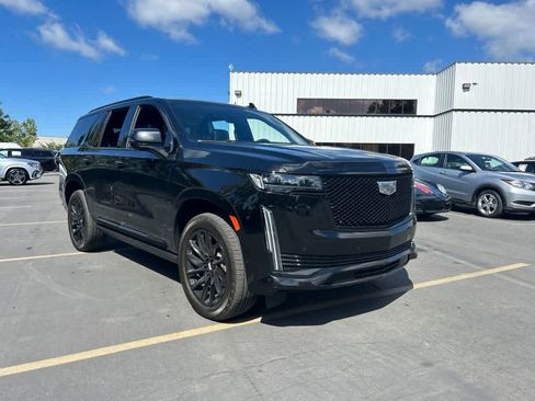 Used 2023 Cadillac Escalade Sport Platinum w/ LPO, ONYX Package RWD image 2