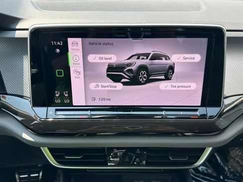 Certified 2026 Volkswagen Atlas Peak Edition AWD/4WD image 37
