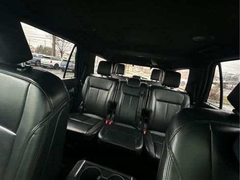 Used 2019 Ford Expedition XLT w/ Equipment Group 202A image 16