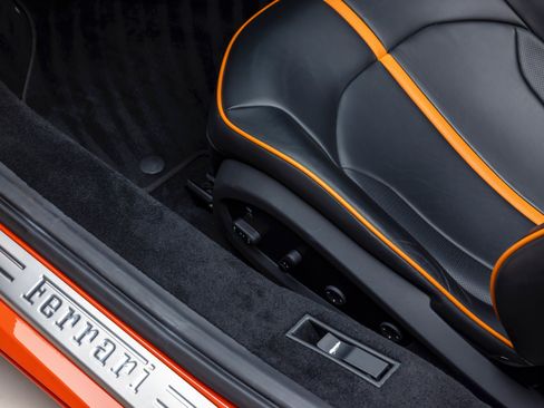 Certified 2022 Ferrari F8 Tributo image 61