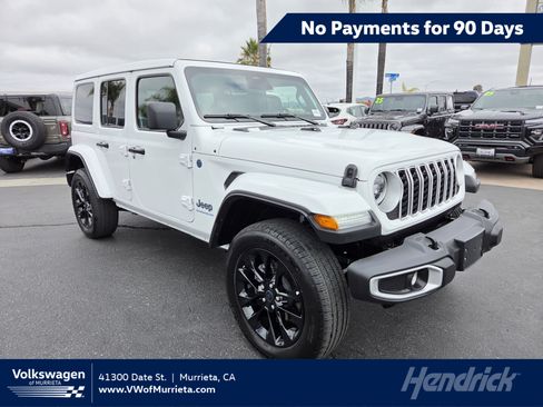 Used 2025 Jeep Wrangler Unlimited Sahara w/ Safety Group AWD/4WD image 1