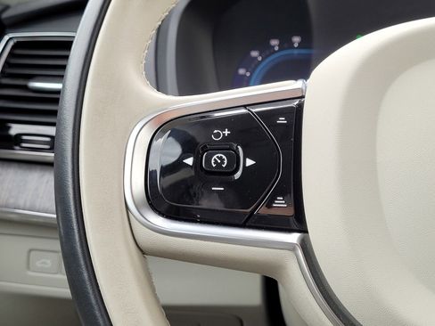 Certified 2023 Volvo XC90 T8 Plus w/ Protection Package Premier image 20