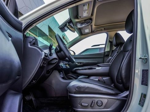 Certified 2025 Hyundai Tucson SEL AWD/4WD image 44