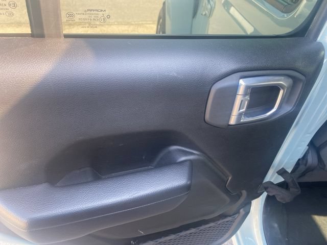 Used 2024 Jeep Wrangler Unlimited AWD/4WD image 12