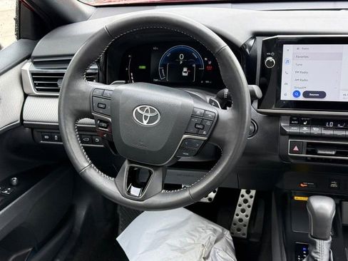 Used 2025 Toyota Camry SE w/ Multimedia Upgrade Package AWD/4WD image 14