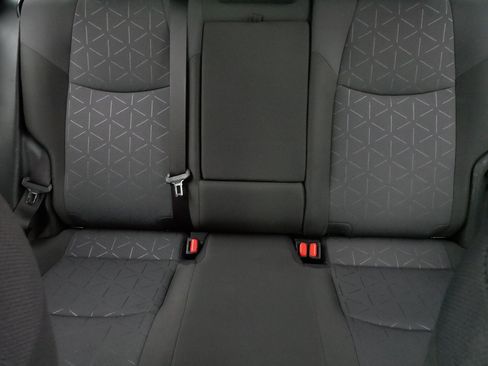Used 2020 Toyota RAV4 XLE w/ Convenience Package AWD/4WD image 13